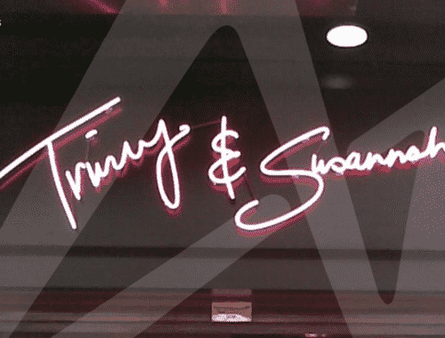Trinny & Susanna - Commercial Signs
