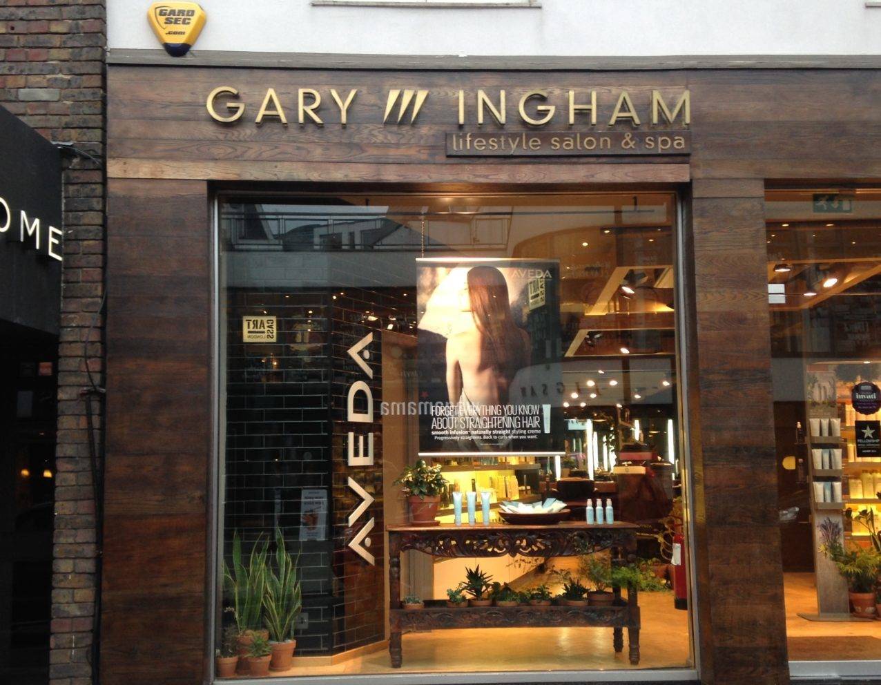 Gary Ingham retail shop sign