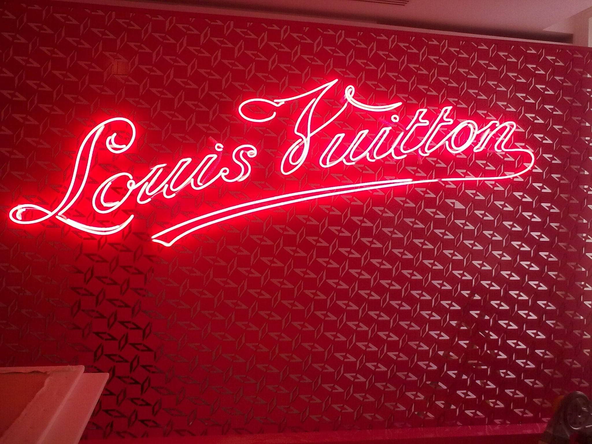 Louis Vuitton - Visual Merchandising